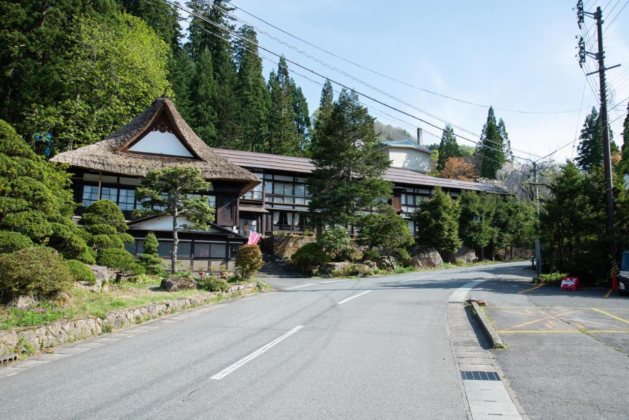 Nishiya Hotell Yonezawa Exteriör bild